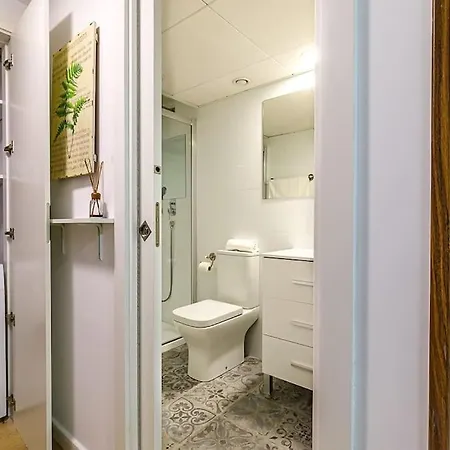 Moderno Apartamento Con Ac En Lorenzo Casanova Apartment
