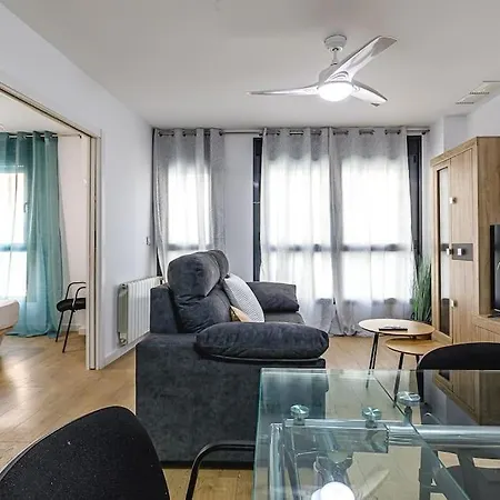 Moderno Apartamento Con Ac En Lorenzo Casanova *